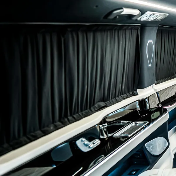 V-Class Royal Suite Left
